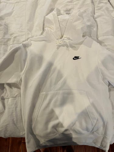 White Used Small Nike Sweatshirt