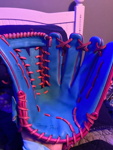 2023 Outfield 13" Signiture Series Baseball Glove