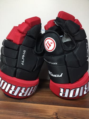 Warrior Alpha Force Pro Sr 14” Hockey Glove