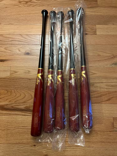 New Victus V243 Maple Bats. 32”, 33”, 34”. FREE LIZARD SKIN WITH PURCHASE!