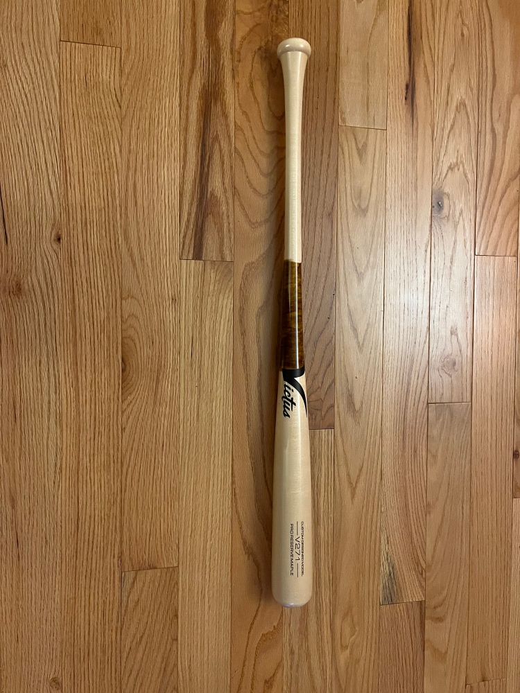 New Victus V271 Maple 33”/30 oz Baseball Bat