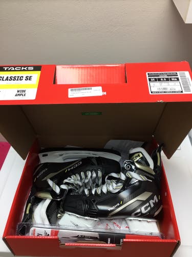 CCM Tacks Classic SE Sr Size 8.5 Wide Hockey Skate