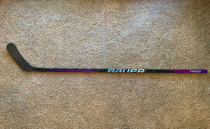 Senior Used Right Handed Bauer Nexus Sync Hockey Stick P92M Pro Stock