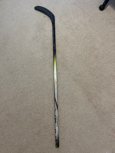 Used Right Handed P92 Vapor Hyperlite 2 Hockey Stick