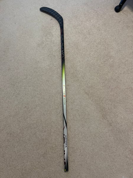 Used Right Handed P92 Vapor Hyperlite 2 Hockey Stick