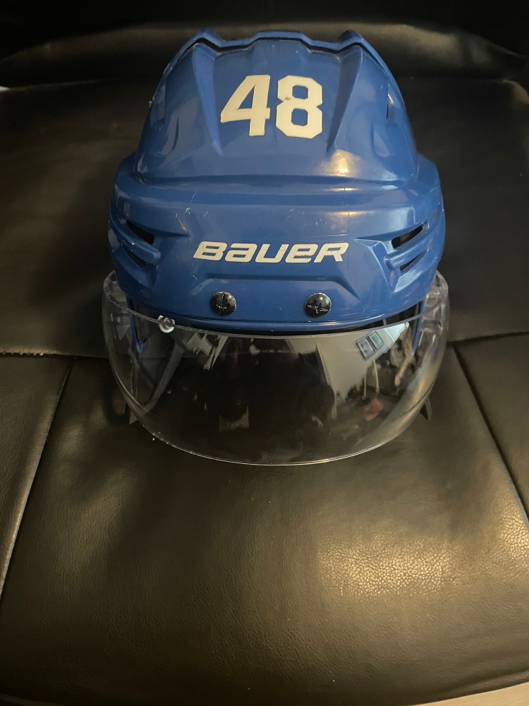 Maple Leafs Medium Bauer Pro Stock Re-Akt Helmet W/ Bauer Blade Cut Visor
