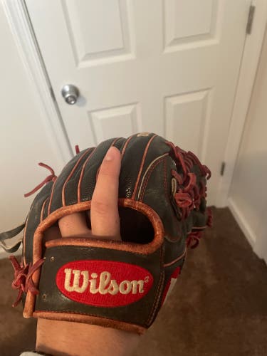 custom 2018 Infield 11.5" A2000 Baseball Glove