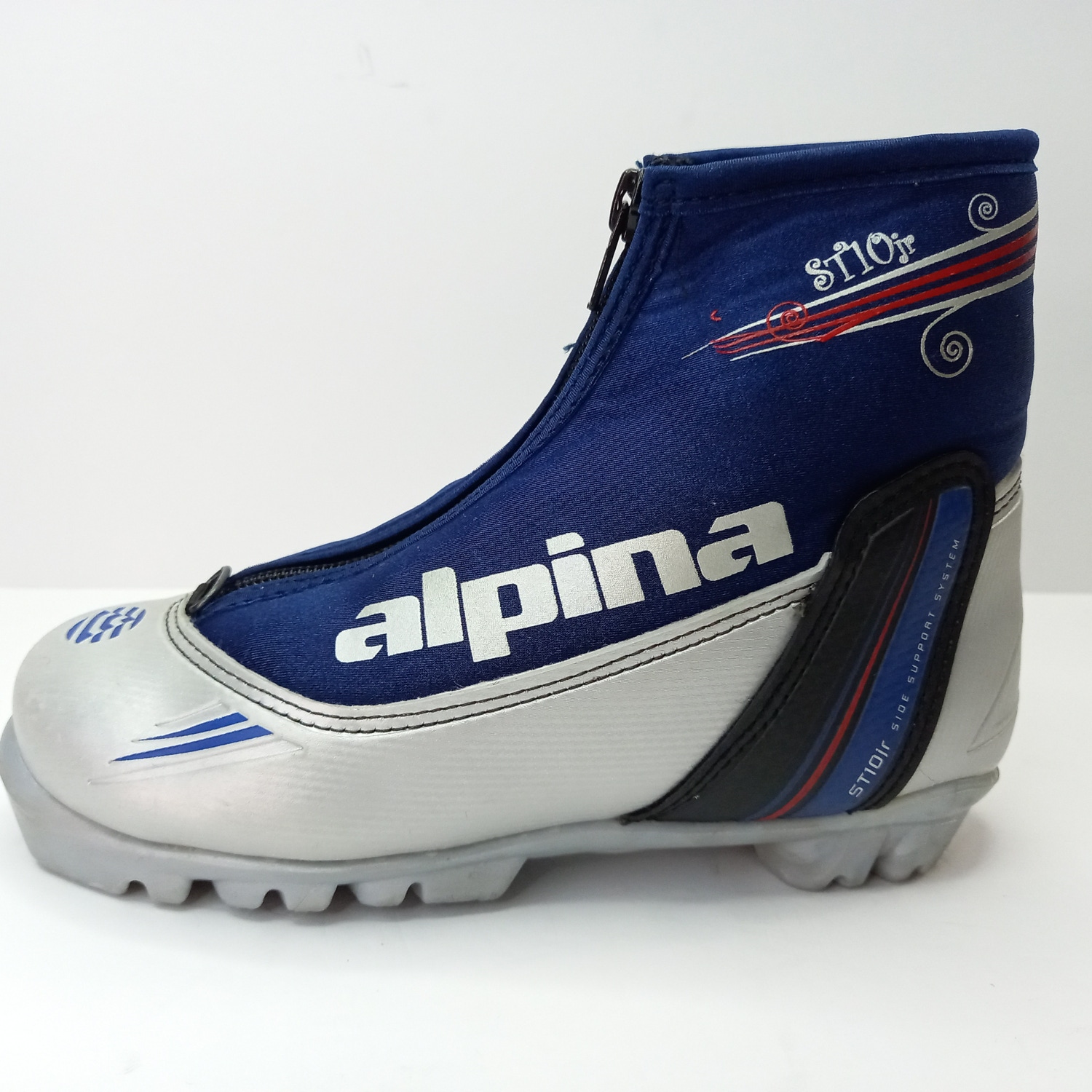 Size 1.5 Used Alpina st10 jr Cross Country Ski Boots (33 Euro / 1.5 US Boy/Men Shoe)