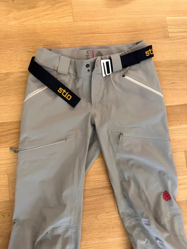 Two STIO ski pants women’s S