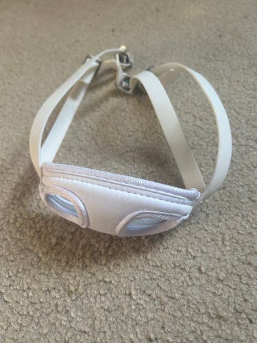 New  Sports Star Chin Strap