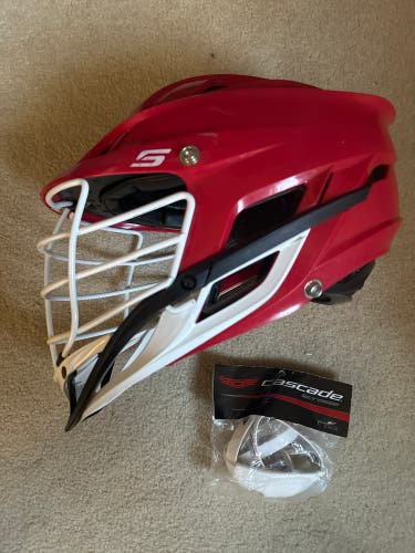Player's Cascade S Helmet | New Chinstrap Included