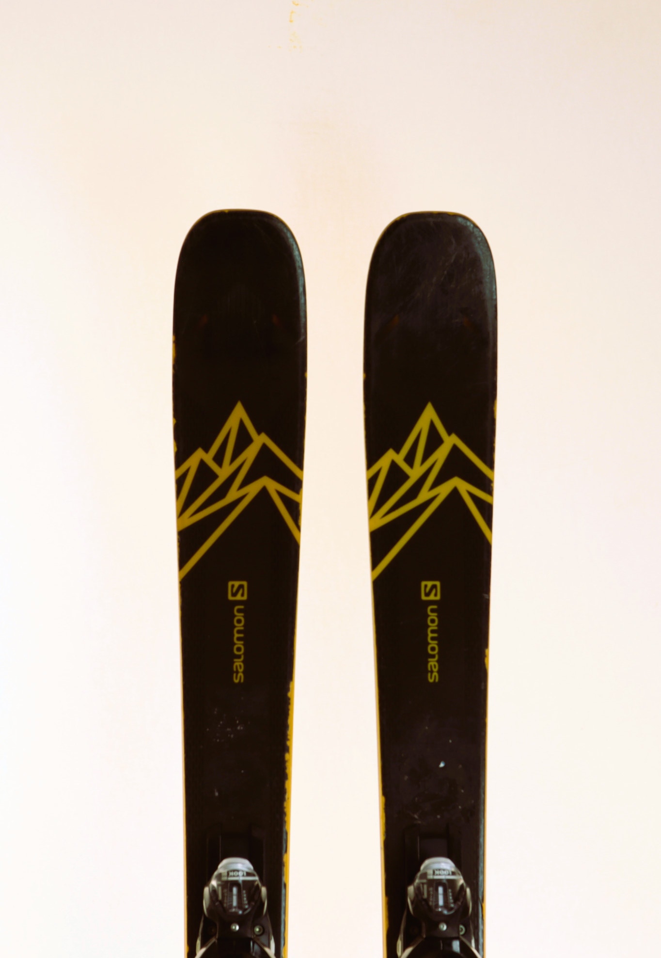 Used 2020 Salomon QST 92 Demo Ski with Look NX 12 Bindings Size 153 (Option 231214)