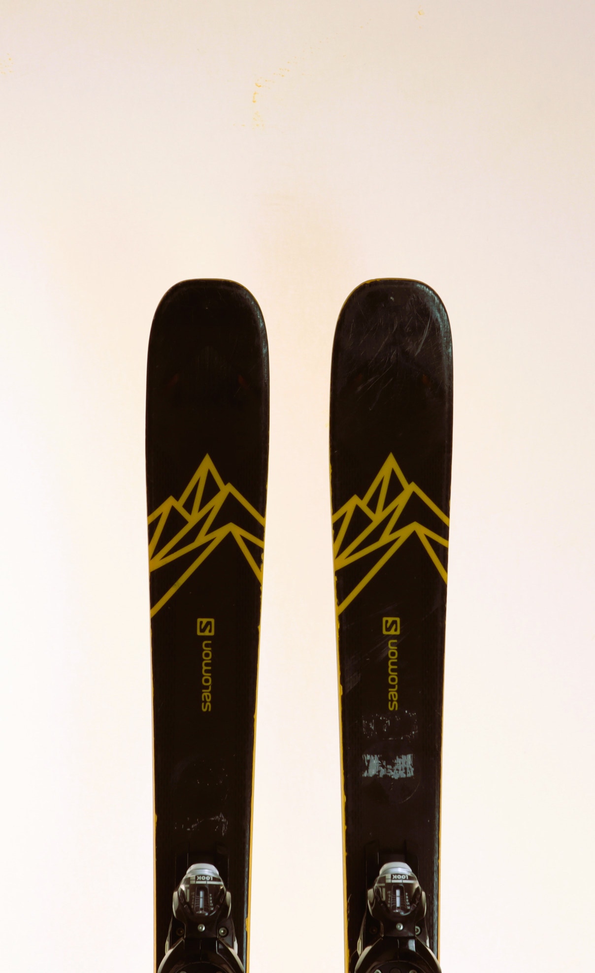 Used 2020 Salomon QST 92 Demo Ski with Look NX 12 Bindings Size 153 (Option 231215)