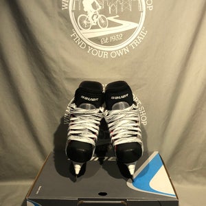 New Bauer Vapor X6.0 Hockey Skates 1.5EE
