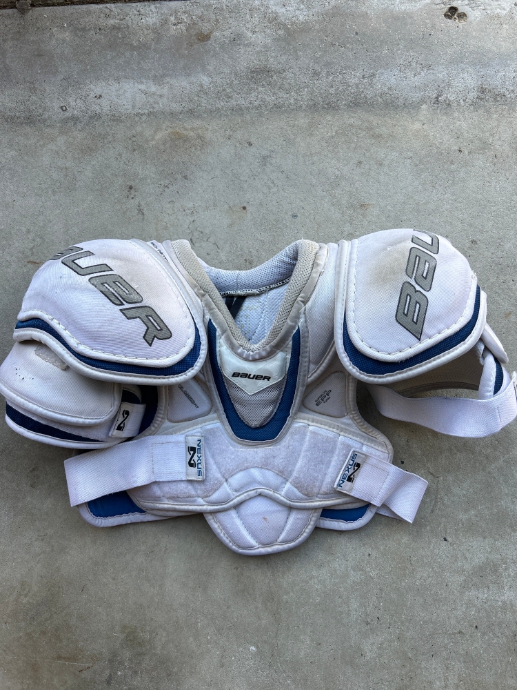Used Small Bauer  Nexus 6000 Shoulder Pads