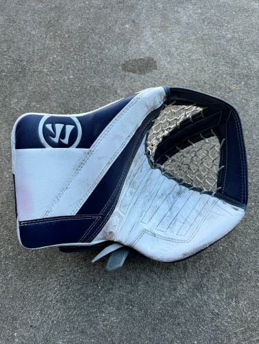 Warrior R\G4 Blocker and Glove