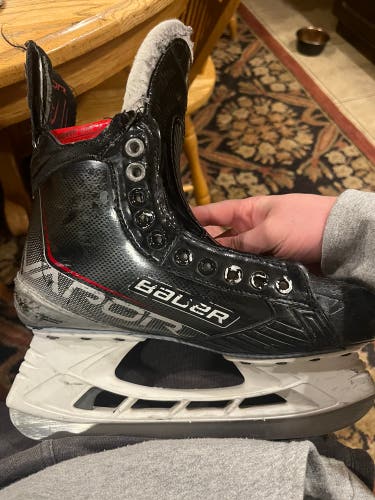 Used Bauer  Size 6.5 Vapor 3X Hockey Skates