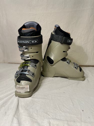 Used  Soft Flex X-Wave 9.0 Ski Boots