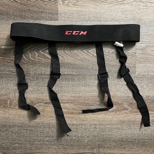 *FREE SHIPPING* CCM Goalie Knee Protector Garter Belt Sr