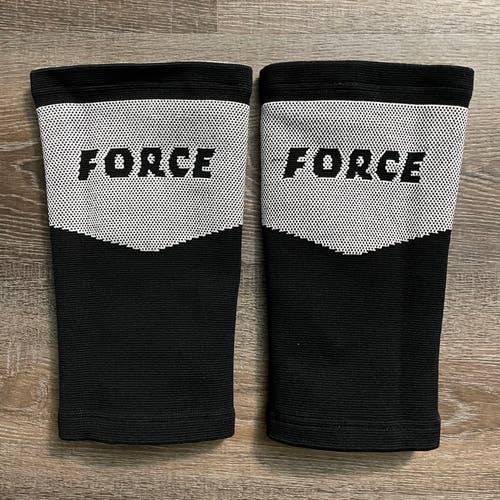 *FREE SHIPPING* New Force Shin Guard Compression Sleeve Sz L