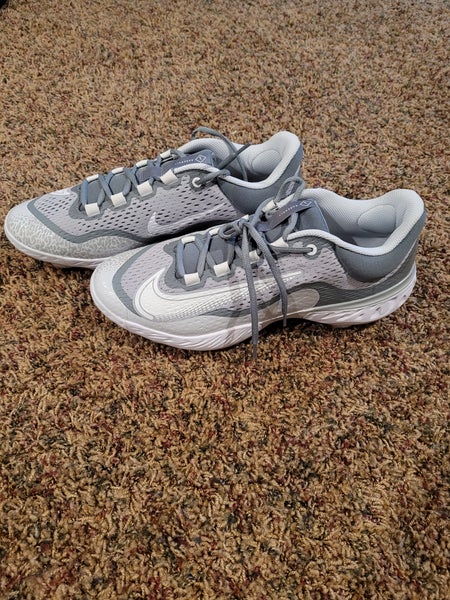 New Alpha Huarache Elite 4 low Size Men's 10.5 (W 11.5)