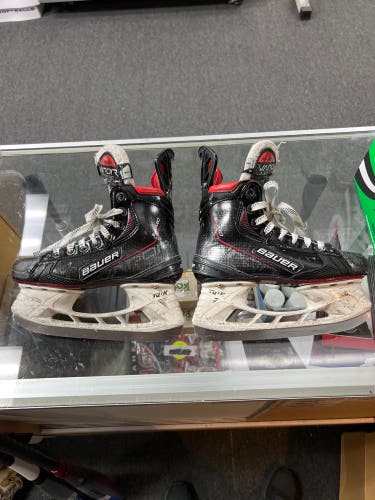 Used Bauer Regular Width Size 1 Vapor 3X Pro Hockey Skates