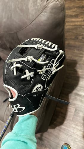 Like New Boombah 8020 11.5" Baseball Glove