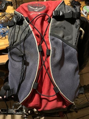 Used Osprey Day Lite Backpack