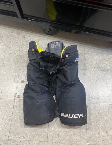 Senior XL Bauer Supreme 2s Pro Hockey Pants