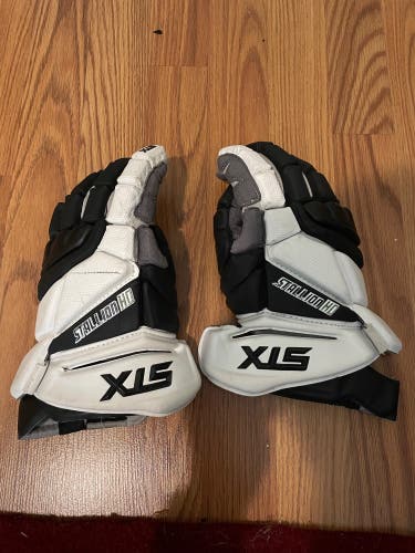 Used Player's STX Stallion HD Lacrosse Gloves 13"