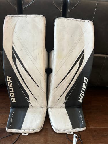 Large 35” Bauer Hyperlite 2 Goalie Leg Pads