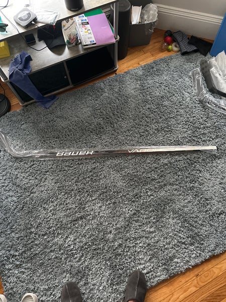 Senior Right Handed P14 Pro Stock Vapor Hyperlite Hockey Stick