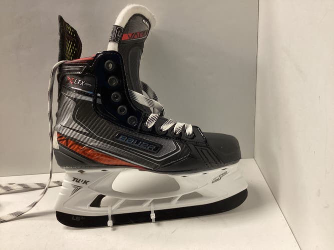 Bauer Vapor X LTX Pro+ size 4 Hockey Skates