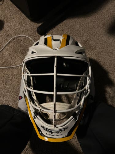 Used Player's Cascade S Helmet