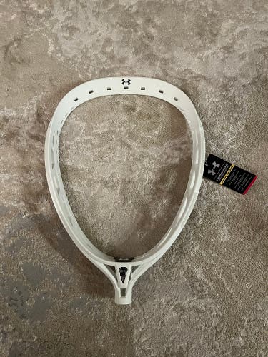 New Unstrung Under Armour Command G Goalie Head