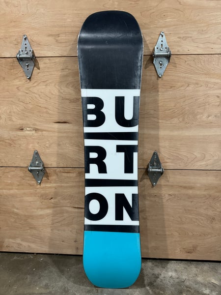 Boys' Burton Custom Smalls Camber Snowboard 130 Used Without 