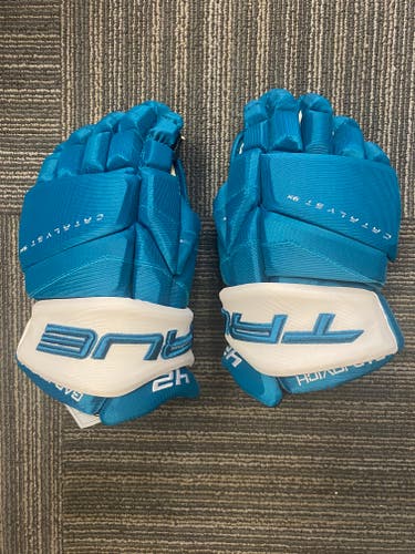 San Jose Sharks True Catalyst 9X Gloves 14”