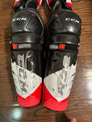 CCM 12" JetSpeed FT4 Shin Pads