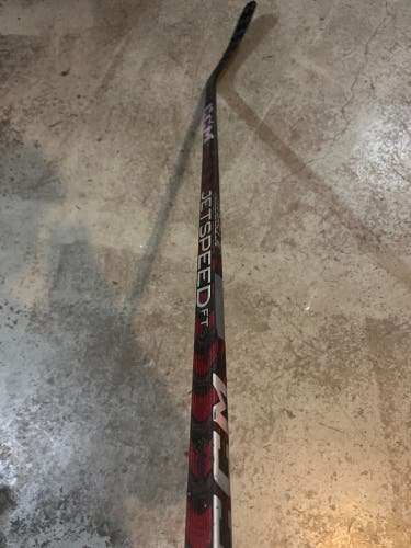 Intermediate Right Handed P29  JetSpeed FT5 Pro Hockey Stick