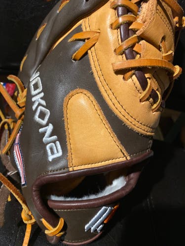 First Base 10.5" Alpha Baseball Glove