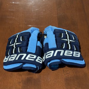 Junior 4 Roll Pro Hockey Gloves