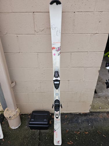Used 2010 Rossignol 162 cm All Mountain Attraxion Skis With Bindings Max Din 10