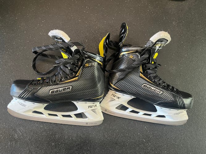Senior Bauer Regular Width 8 Supreme S27 Hockey Skates