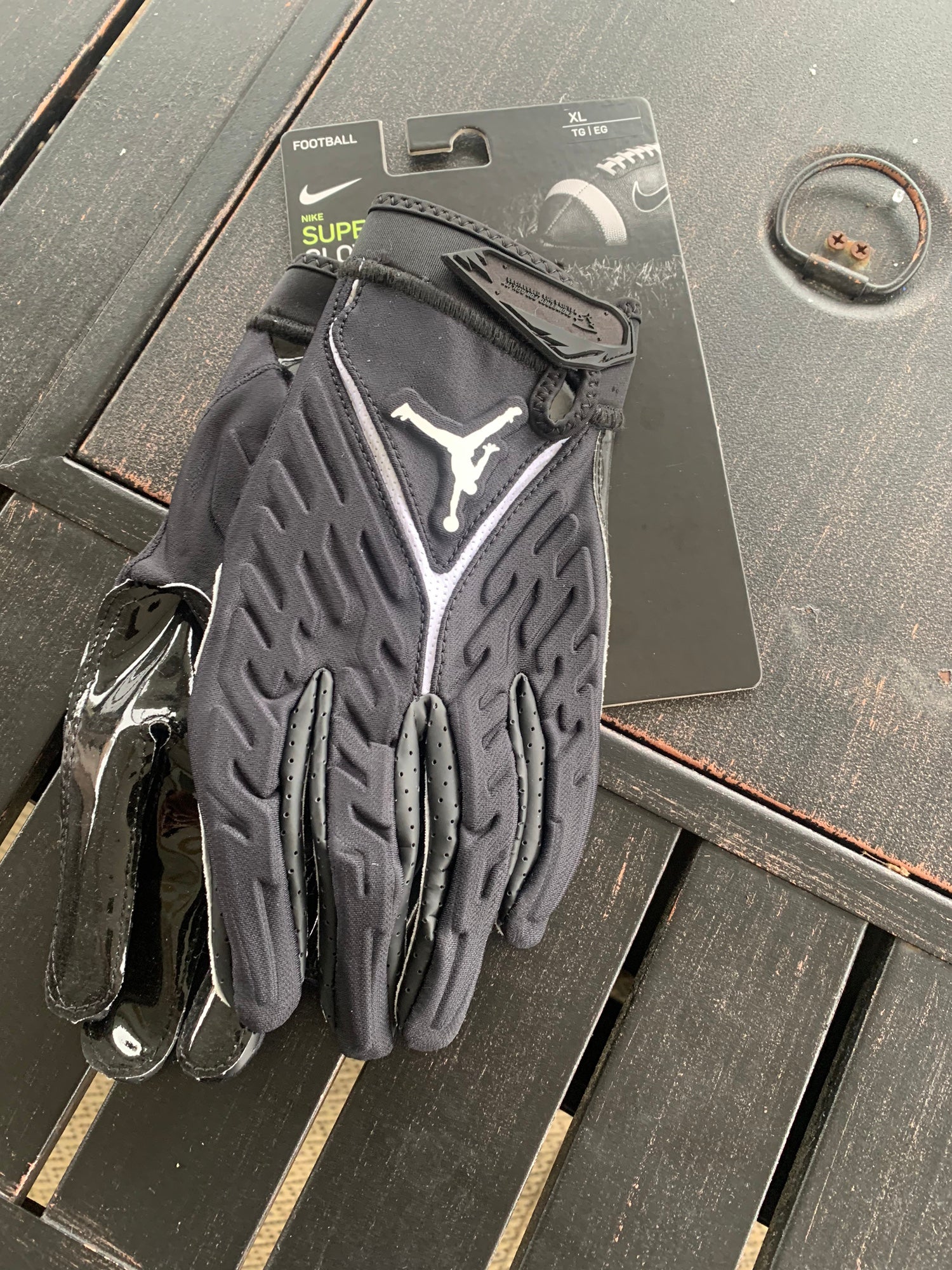 jordan football gloves black