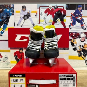 Youth CCM 9 Tacks 9350 Hockey Skates
