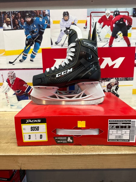 Junior 3 CCM 9350 Hockey Skates