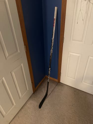 Used RH Hyperlite P28 77flex