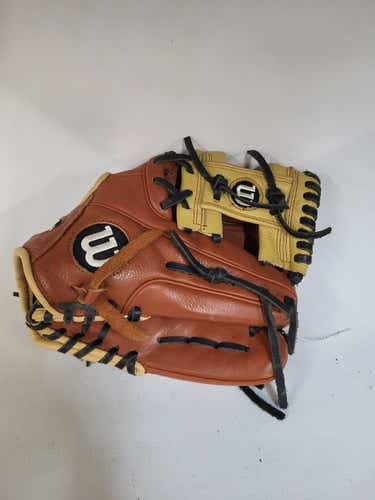 Used Wilson A550 11" Fielders Gloves