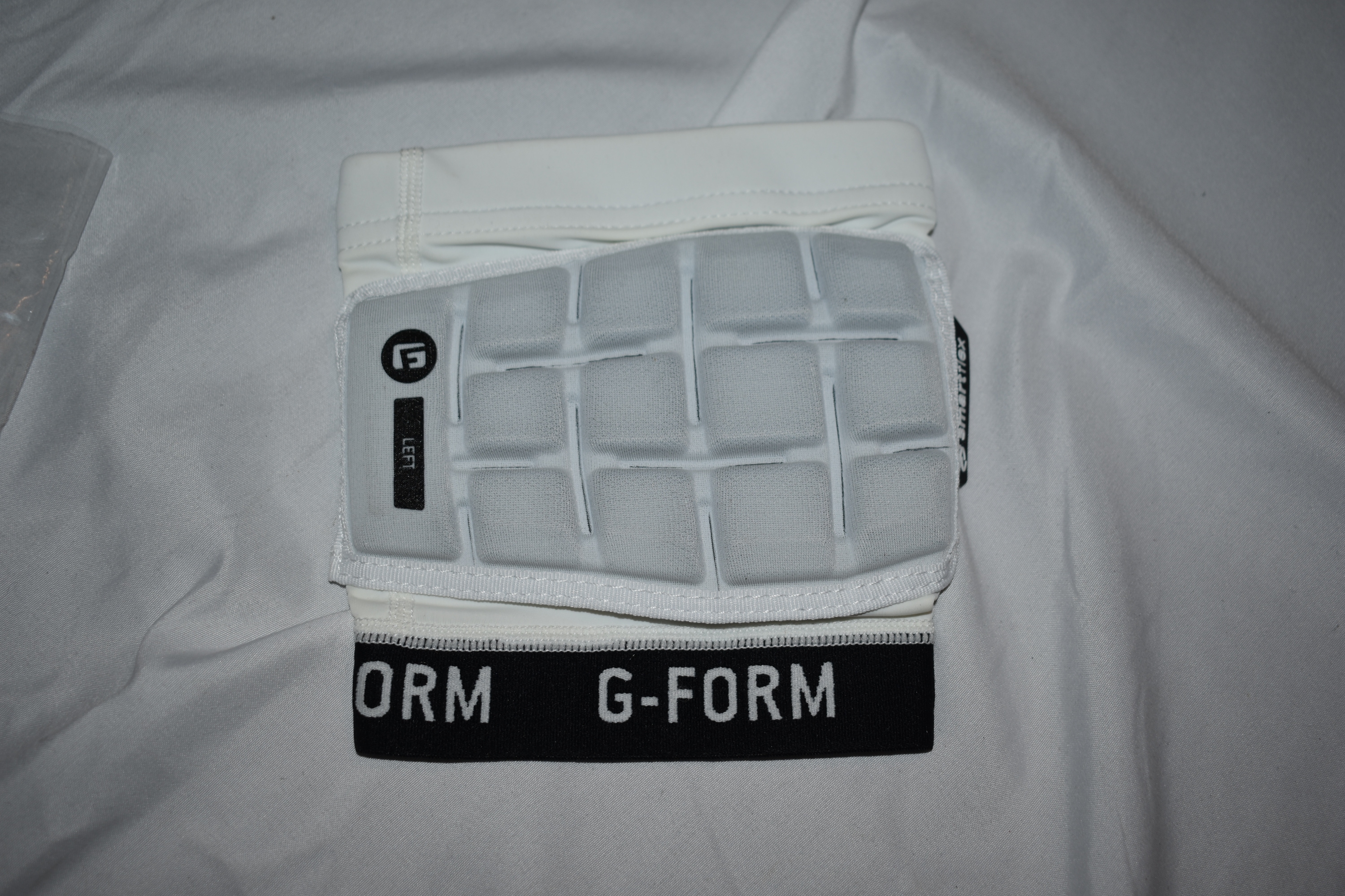 NEW - G-Form Protective Pro Elbow Pad, Hardens on Impact, White, Adult