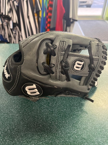 Wilson Infield 11.5" 6-4-3 Baseball Glove Pedroia Fit